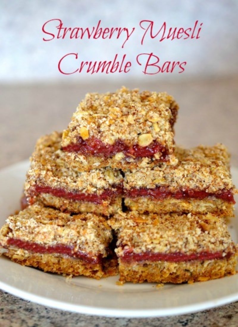 Strawberry Muesli Crumble Bars