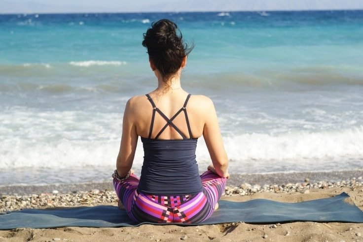 How To Immediately De-Stress Yourself - Yoga