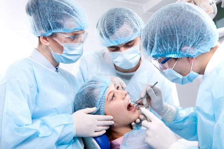 What Is An Oral And Maxillofacial Surgeon
