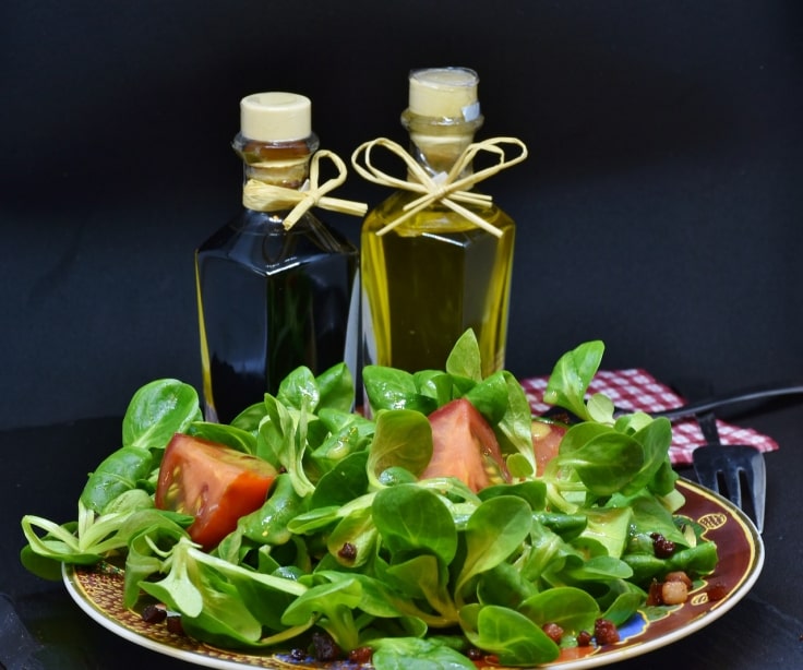 Salad With Vinegar And Oil