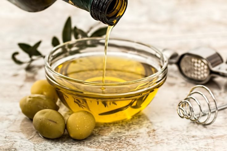 Olive Oil As A Natural Makeup Remover
